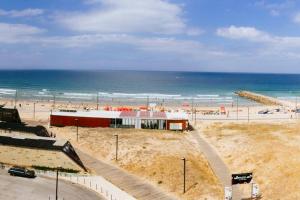 Appartement Panoramic Beach View Apartment (T2) in Caparica 11 Avenida General Humberto Delgado 6º A1 2825-286 Costa da Caparica -1