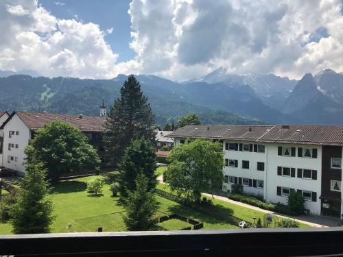 Panoramic Mountain Apartment