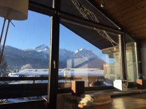 Panoramic Mountain Apartment