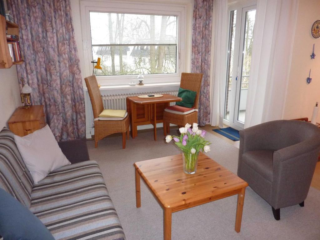 PAR1a Ferienwohnung Kummer Parkallee 1, 23669 Häven