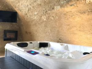 Paradise Love In Provence - loft en pierres - spa privatif