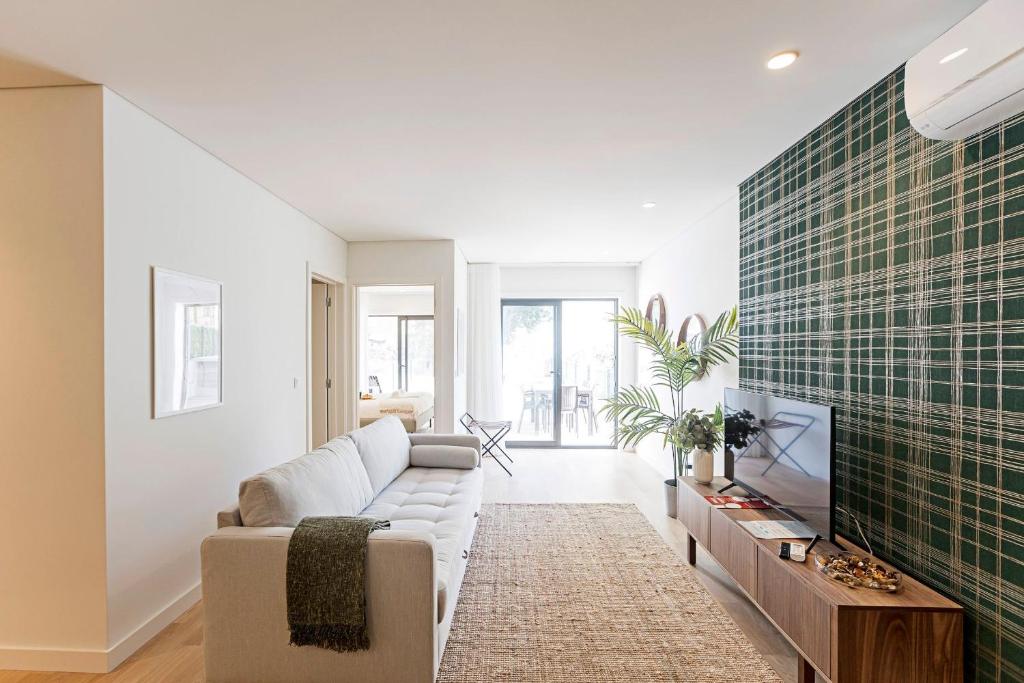 Paraíso -1B w/ AC & Patio by LovelyStay 57 Rua do Paraíso -1B, 4000-377 Porto