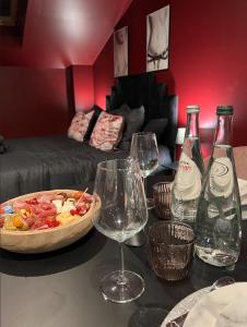 PARENTHESE LOVE : Amour & Tentation - Suite Jacuzzi SPA - Proche Orly/Paris