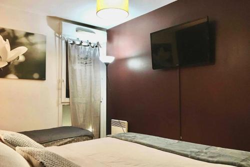 Paris / Apartment with 3 bedrooms and 2 bathrooms