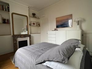 Paris charm suite authentique, quartier latin, 2/4 pers