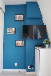Paris - coeur Batignolles - Studette 10 m2 - near Champs Elysées & Montmartre & Dpt stores