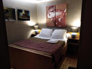 Paris Interiors Rentals - Le Marais Pompidou Center