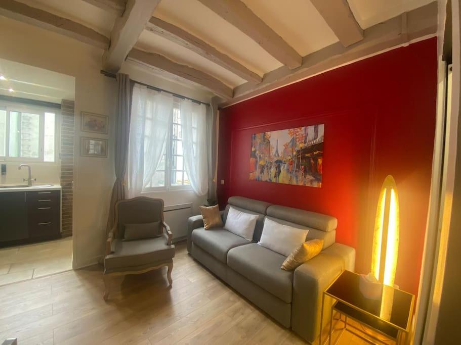 Appartement Paris Marais Arev 9 Rue des Gravilliers 75003 Paris