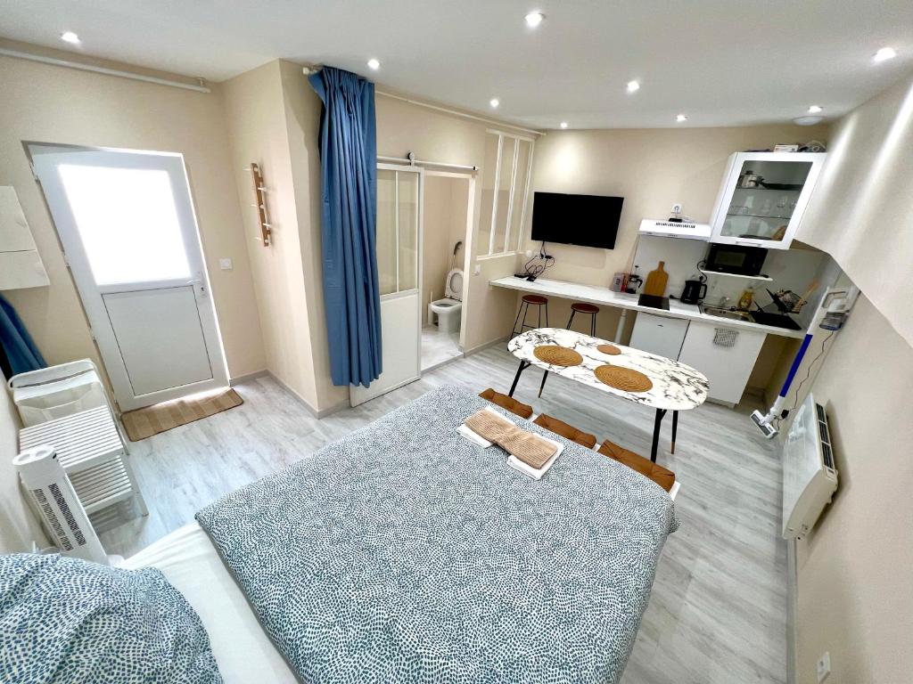 Paris Parc Monceau Hotel Suite Flat