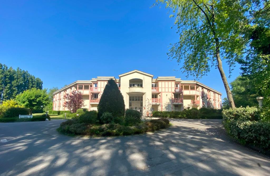Paris Plage Vacances - Appartement confort avec piscine et tennis 699 Boulevard de la Canche, 62520 Le Touquet-Paris-Plage