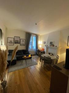 Appartement Paris : Superb appartement de 47m2 11 Rue Claude Chahu 75116 Paris Île-de-France