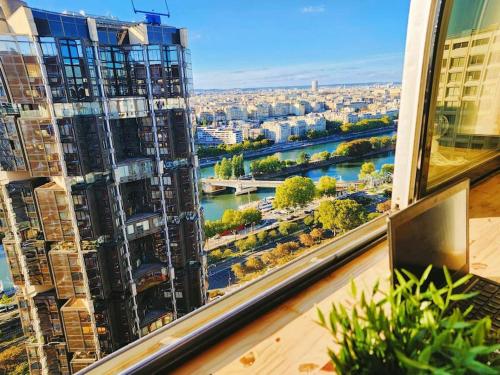 Paris: Très bel appartement avec vue splendide à proximité de la Tour Eiffel