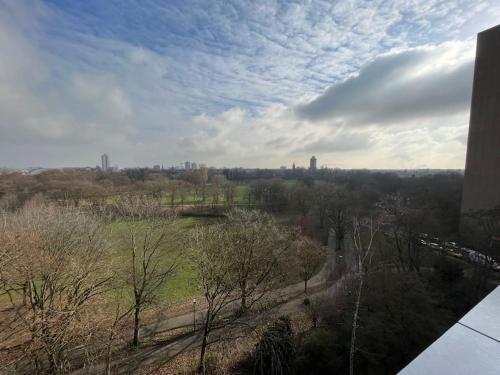 Parkblick mit Dom