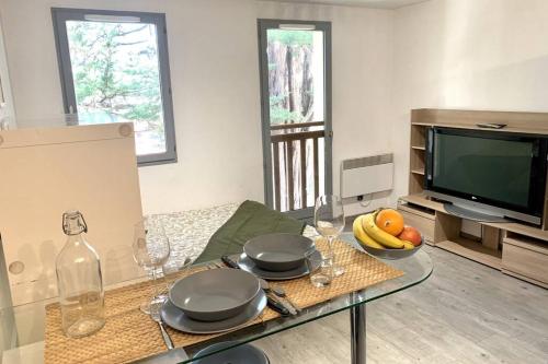 PARKING // FIBRE // NAVETTE GRATUITE CENTRE/PLAGES