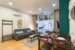 Patio de Santa Catarina - by Guest SPA