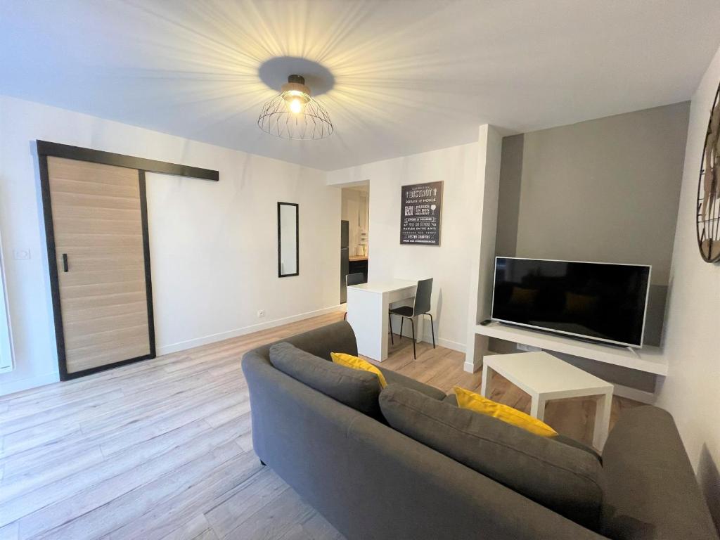 Appartement Pau centre ville : T2 tout confort jusqu'à 4 personnes 6 Rue Carrère 64000 Pau