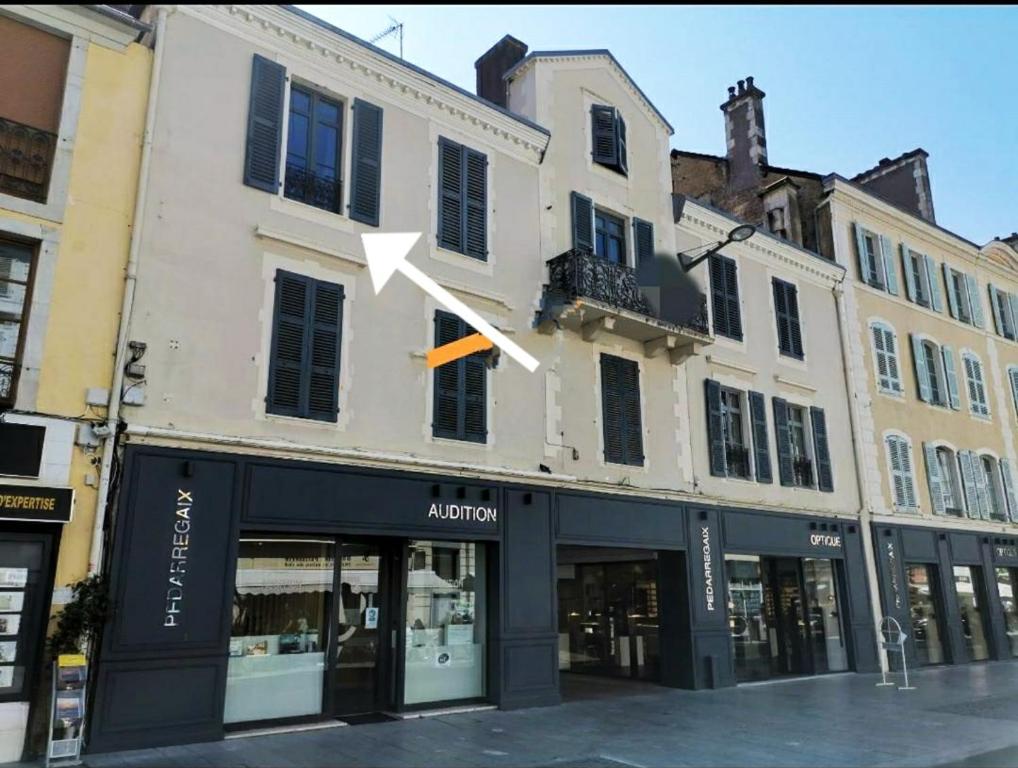 Pau hypercentre superbe appartement LM 11 Rue Maréchal Foch, 64000 Pau