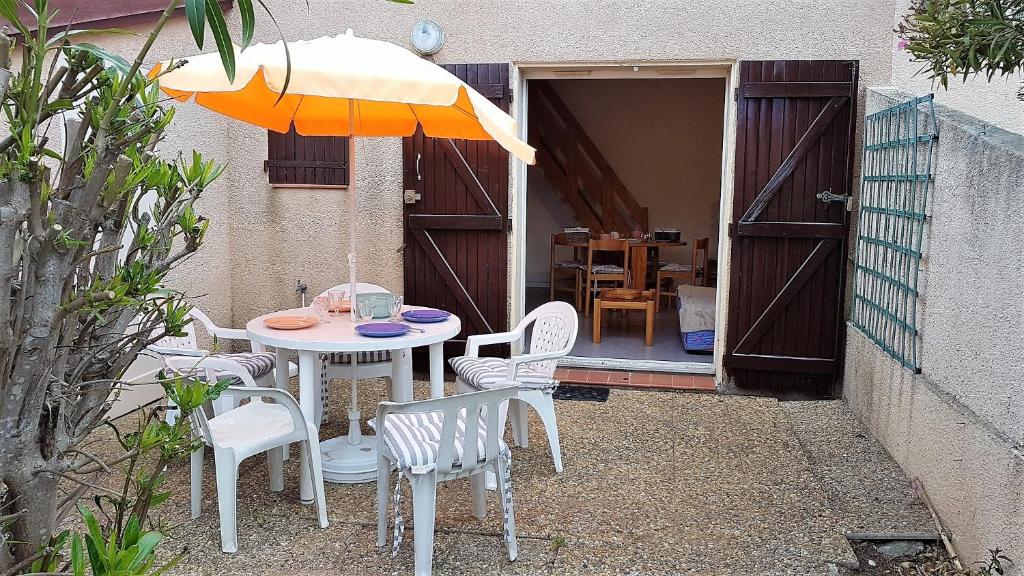 Appartement Pavillon avec jardin privatif proche du port de St Cyprien - 4EST12 12 Rue Arthur Honegger 66750 Saint-Cyprien Plage