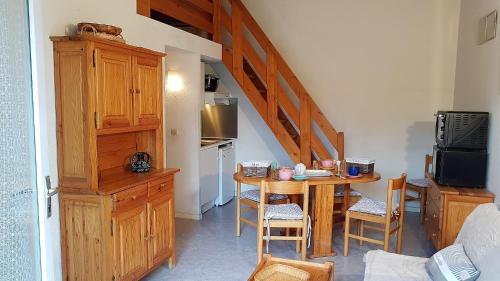 Pavillon avec jardin privatif proche du port de St Cyprien - 4EST12