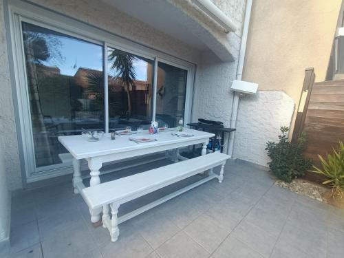Pavillon avec terrasse et jardin sur Saint Pierre la Mer 4Rlmpav16