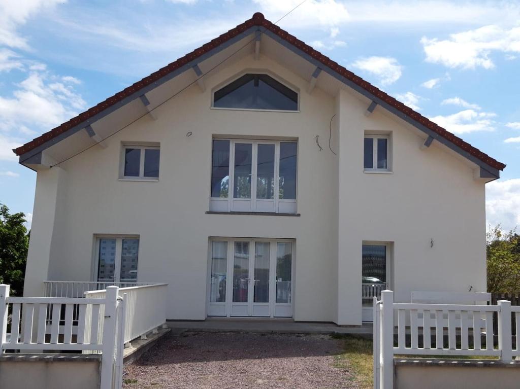 Pavillon Geneve 06400 Cannes