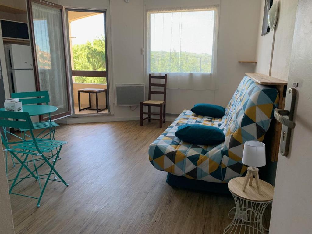 pavillon tout équipé avec jardin et parking privé calme garanti 91220 Brétigny-sur-Orge