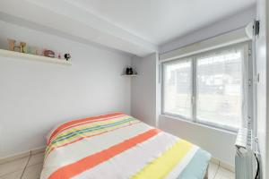 pavillon tout équipé avec jardin et parking privé calme garanti