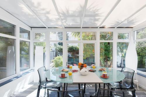 Pavillon YourHostHelper