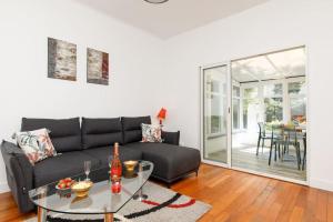 Pavillon YourHostHelper