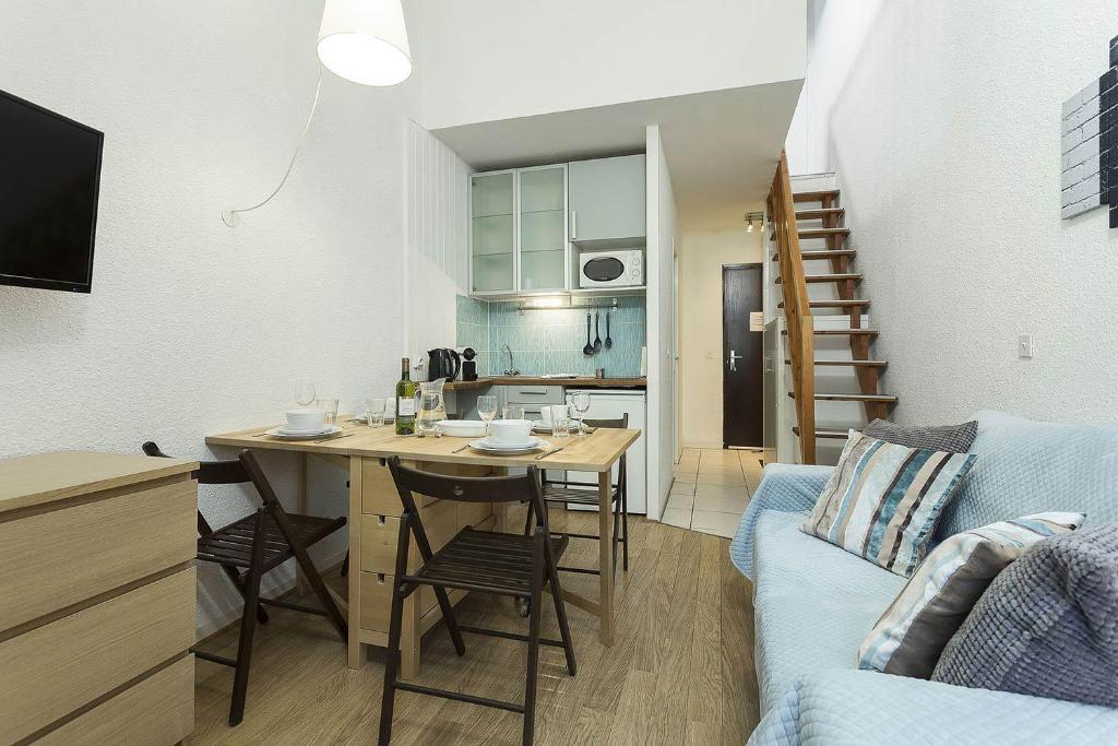PB Ferienwohnungen - FeWo 4 - Stilvoll eingerichtetes Studio im Herzen Senftenbergs