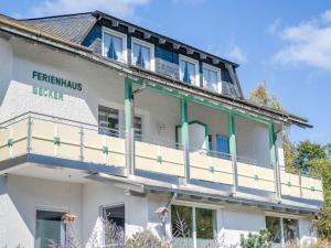 Peaceful Apartment in Schwalefeld with Garden
