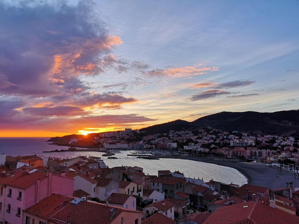 Peaceful Apt At 2 Steps From The Beach