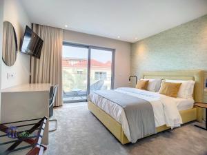 PEARLS BEACH APARTMENT