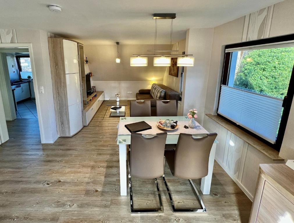 Peedy's luxuriöse 60m² Wohnung mit Balkonterrasse 75 Bronzeschmiede 1.Etage, 21680 Stade