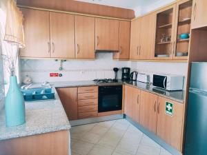 Peniche Beach Apartment Bay