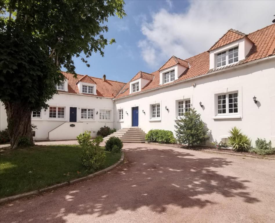 Pension Likedeeler Suite Sir Henry Morgan 26757 Borkum