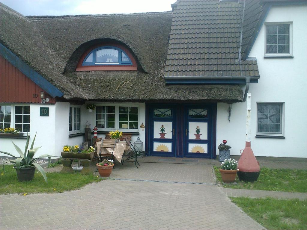 Appartement Pension Martens - Gaubenwohnung Südkaten 10 18375 Wieck