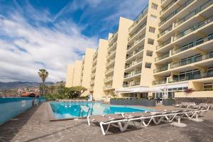 Penthouse On Praia Formosa Beach