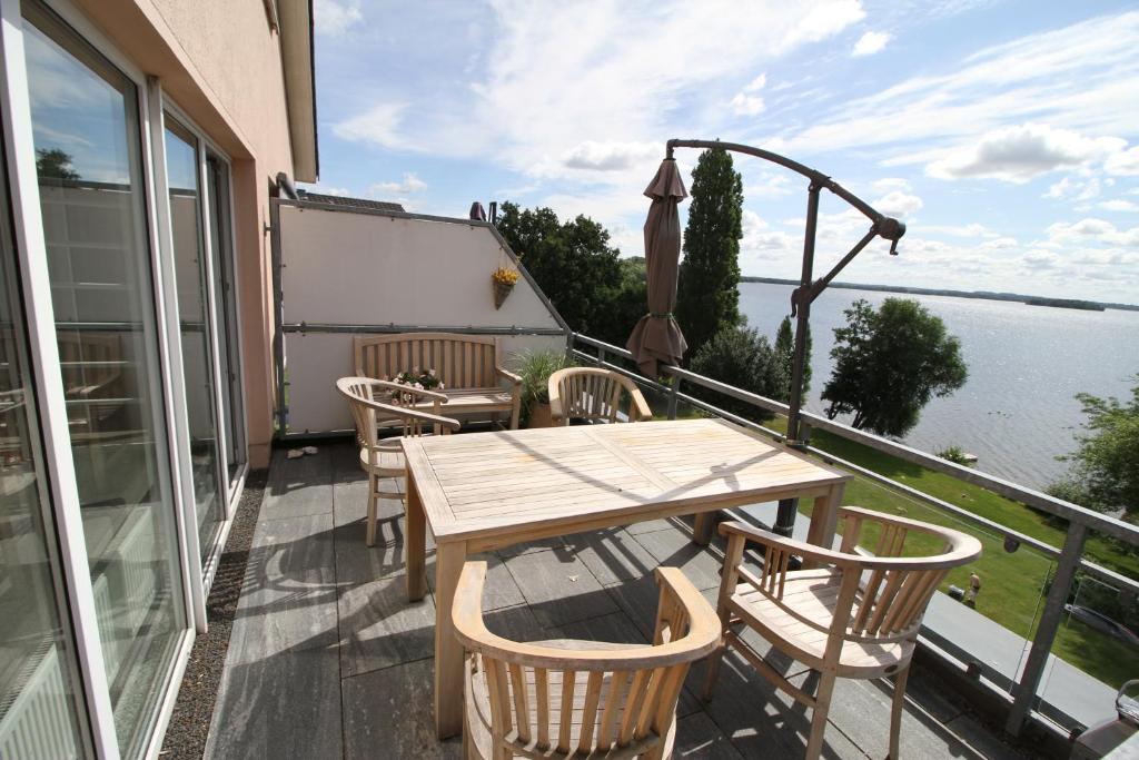 Appartement Penthouse SeeBlick 21 Plöner Chaussee Tirocke 142 24326 Ascheberg