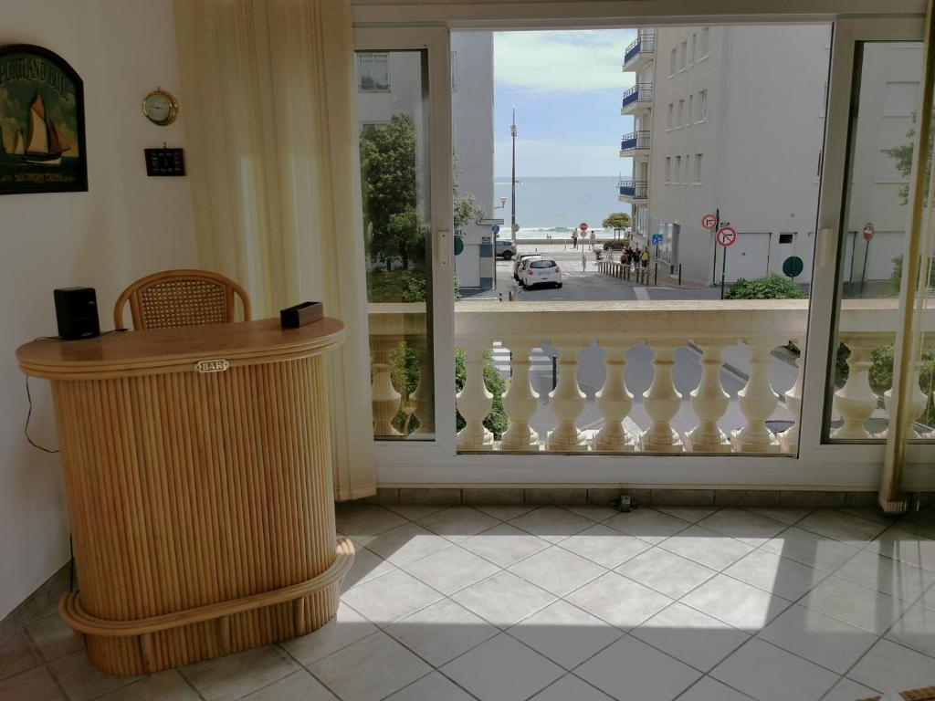 Penthouse Tine 25813 Husum
