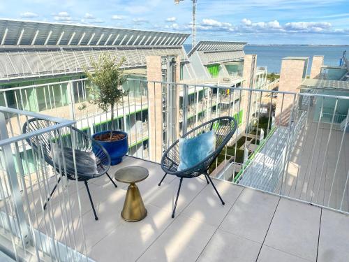 Penthouse with stunning river views