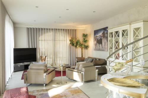 Perfect mélange of contemporary luxury, modern style and authentic
