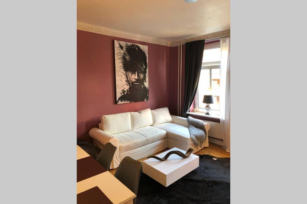 Appartement Perfekter Altbaucharme in zentraler Lage ! 41 Harmsstraße 1. OG 24114 Kiel