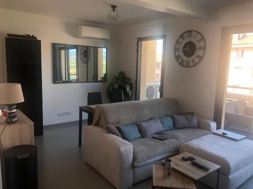 Pertuis appartement proche centre ville