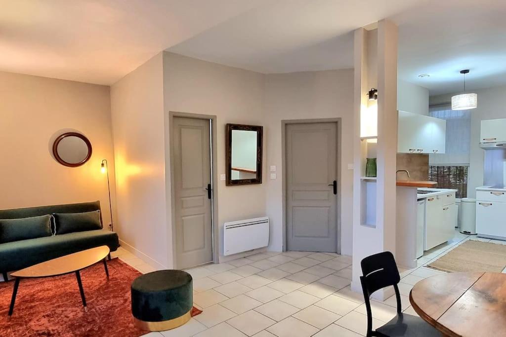 Appartement Pétale de Rose - Spacieux T2 - Calme - RDC 15 Rue Saint-Bertrand 31500 Toulouse