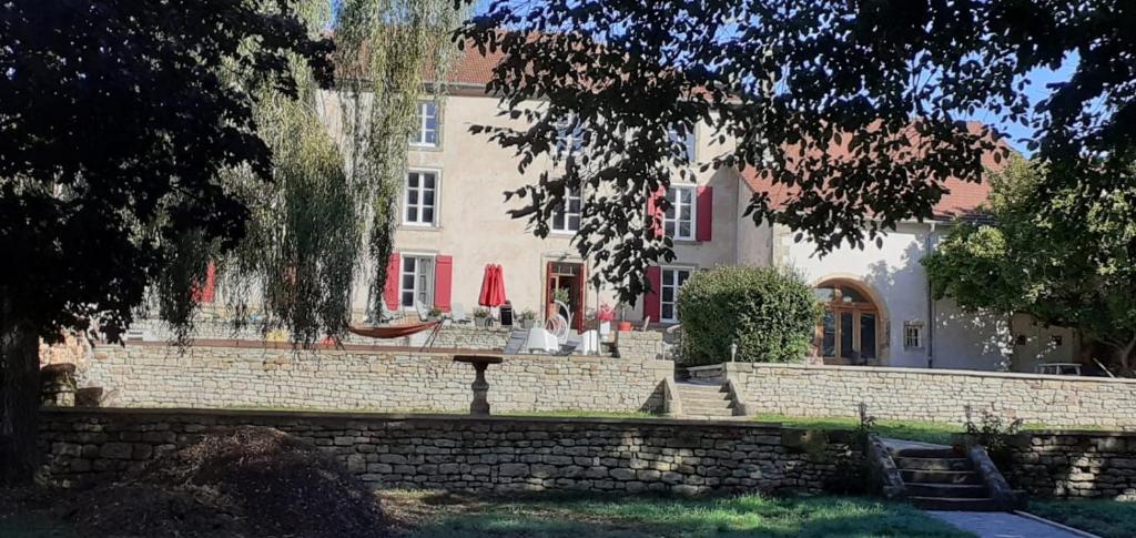 Petit appartement à la campagne proche mer