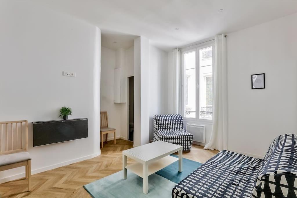 Appartement Petit appartement - Gare de Lyon 36 Avenue Daumesnil 75012 Paris