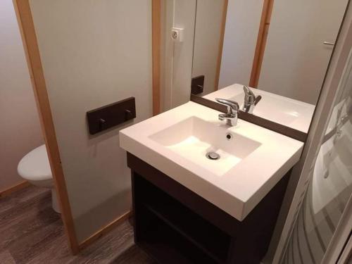 Petit chalet calme et verdoyant - Sulniac - 4 pers