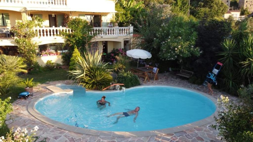 Appartement Petit coin de paradis, vue panoramique mer &montagne, piscine privée... Calcatoggio 20111 Calcatoggio