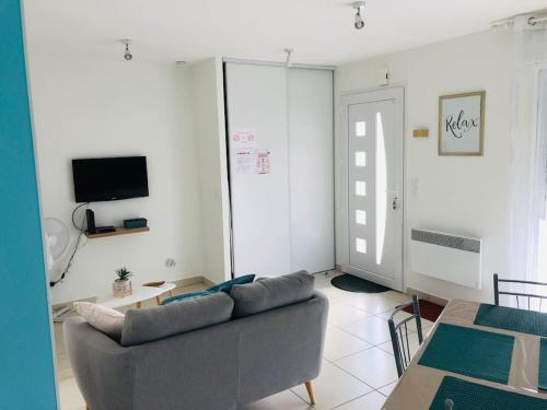 Appartement Petit coin tranquil ... 80 Avenue Kennedy 17500 Jonzac -1